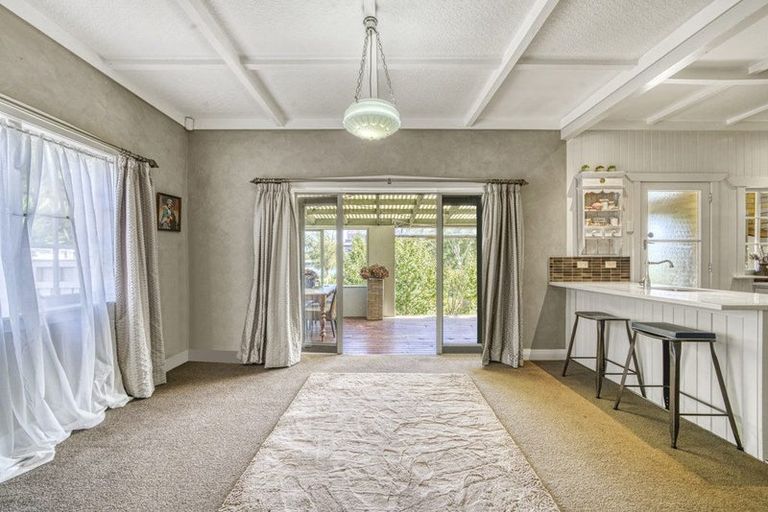 Photo of property in 190 Great South Road, Huntly, 3700