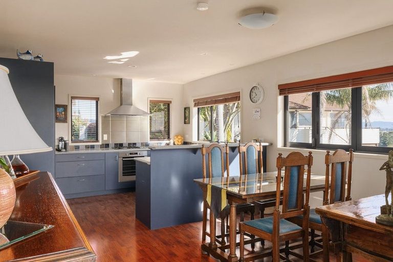 Photo of property in 30 La Cumbre Close, Bethlehem, Tauranga, 3110