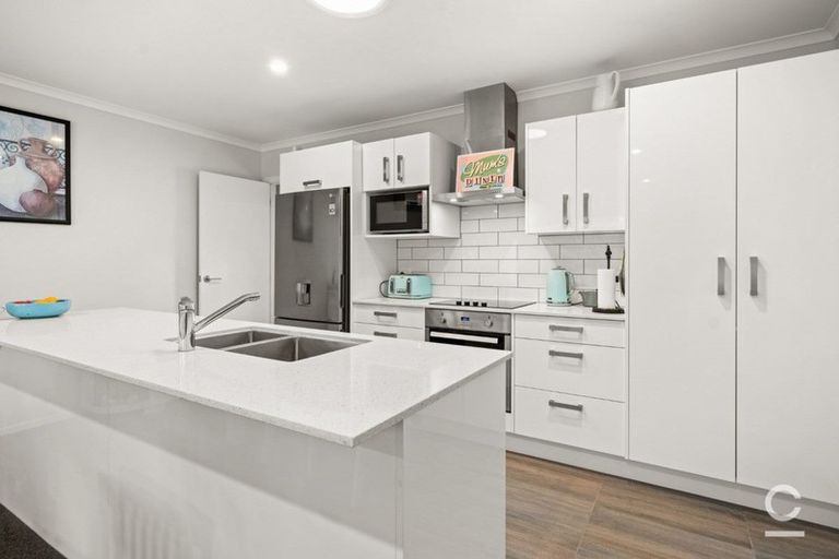 Photo of property in 26 Bob Carter Place, Welcome Bay, Tauranga, 3175