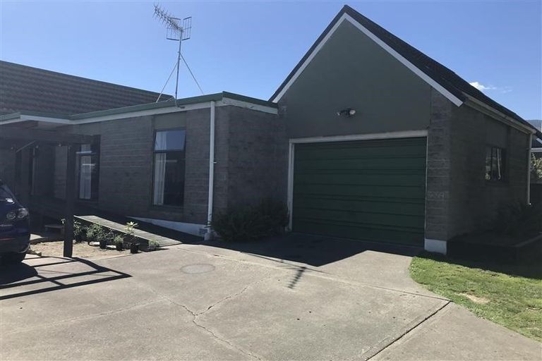 Photo of property in 6 Byron Place, Stoke, Nelson, 7011