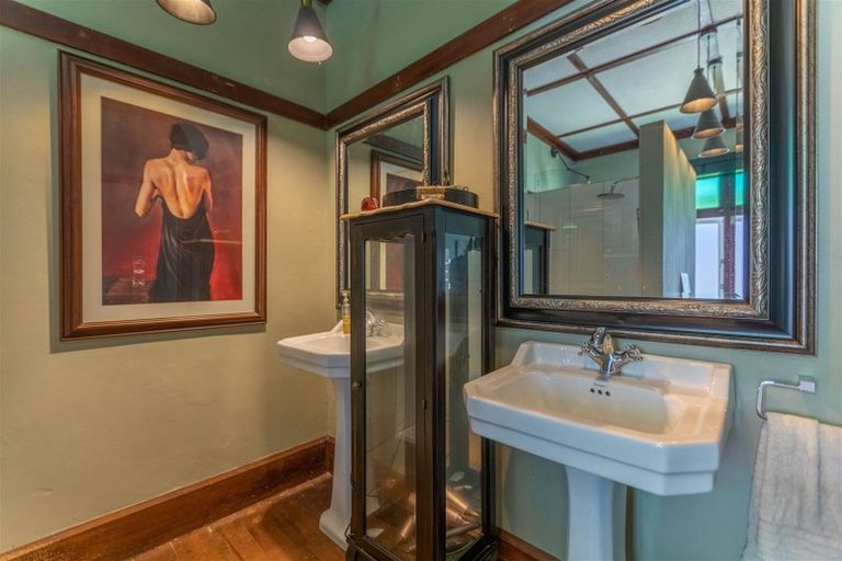 Photo of property in 1 Carnell Street, Napier South, Napier, 4110