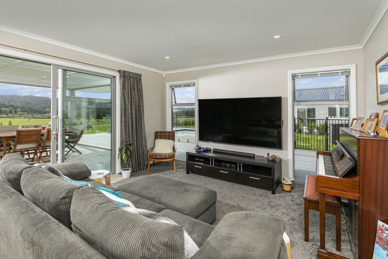 Photo of property in 12 Awatiro Drive, Kaukapakapa, 0871
