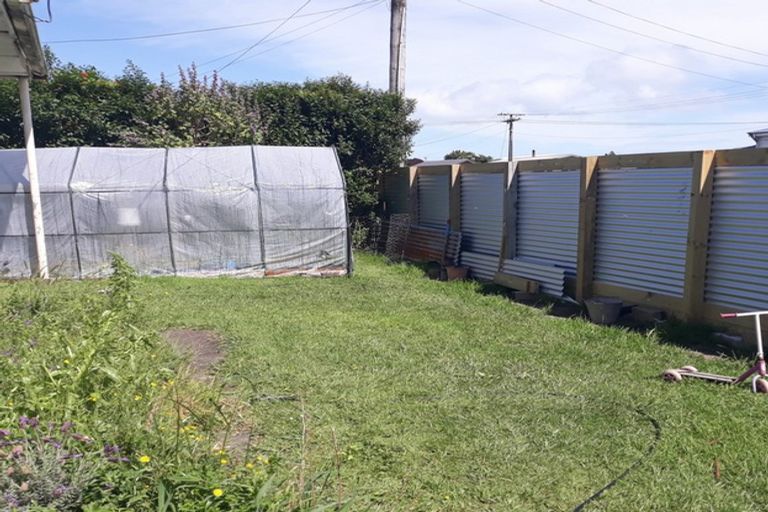 Photo of property in 26 Bentham Street, Westport, 7825