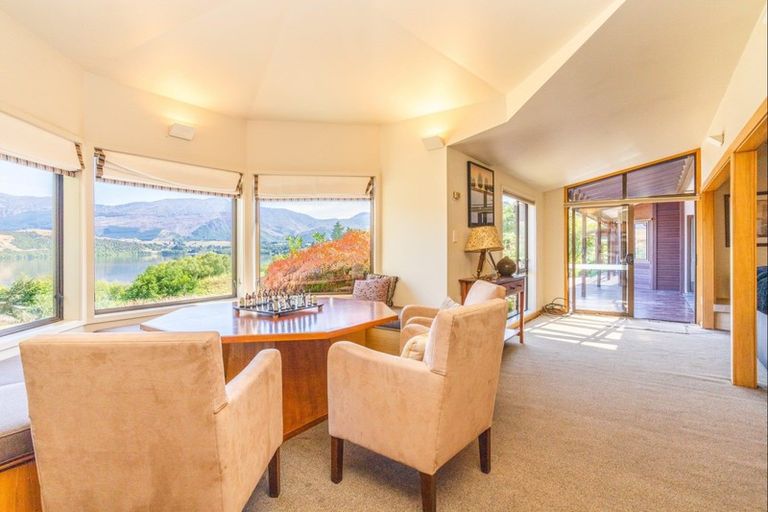 Photo of property in 9 Arrowtown-lake Hayes Road, Lake Hayes, Queenstown, 9371