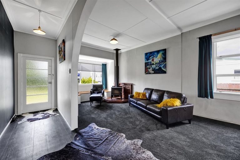 Photo of property in 255 Princes Street, Hawera, 4610