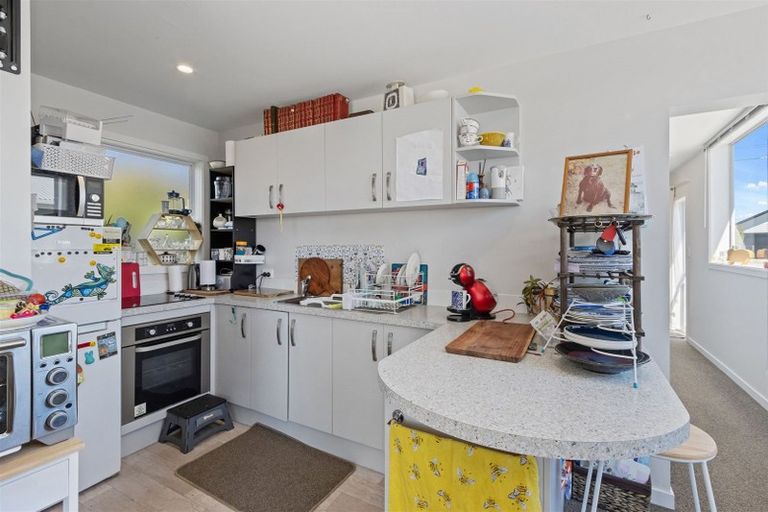 Photo of property in 8 Woodgrove Avenue, North New Brighton, Christchurch, 8083