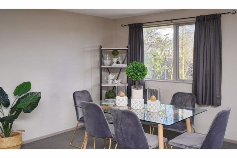 Photo of property in 15b Roberts Road, Hei Hei, Christchurch, 8042