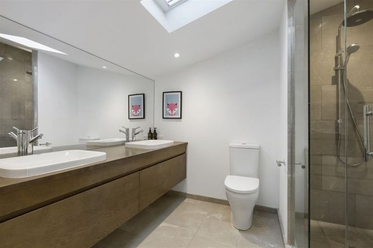 Photo of property in 136 Mellons Bay Road, Mellons Bay, Auckland, 2014