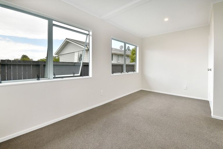 Photo of property in 11b Springs Road, Parakai, 0830