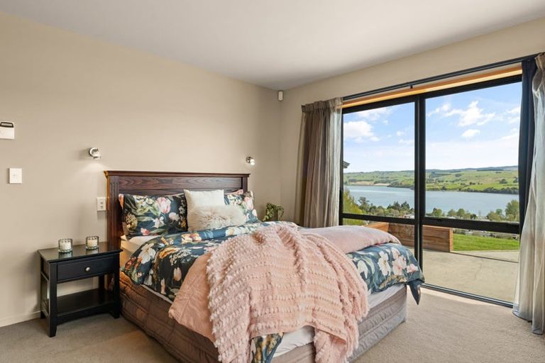 Photo of property in 14 Kingsgate Lane, Waihola, Milton, 9073