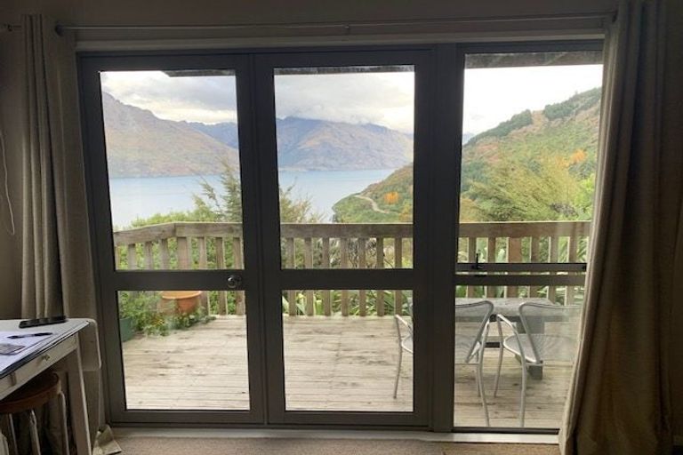 Photo of property in 34b Mackinnon Terrace, Sunshine Bay, Queenstown, 9300