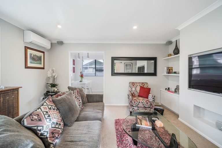 Photo of property in 11 Townshend Crescent, Halswell, Christchurch, 8025