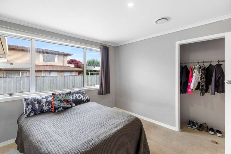 Photo of property in 26 John F Kennedy Drive, Milson, Palmerston North, 4414