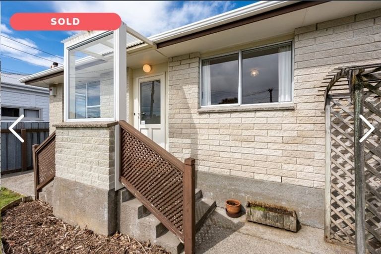 Photo of property in 9 Lewer Street, Karori, Wellington, 6012