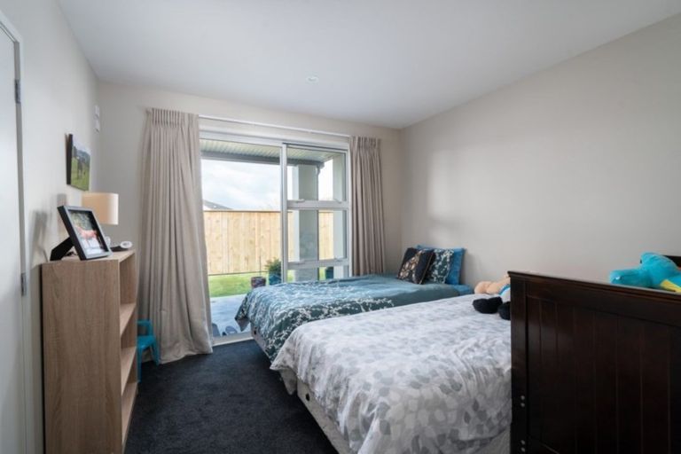 Photo of property in 3b Isobel Street, Acacia Bay, Taupo, 3330