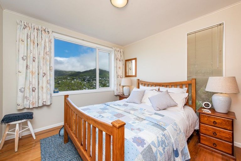 Photo of property in 2 Ambala Way, Ngaio, Wellington, 6035