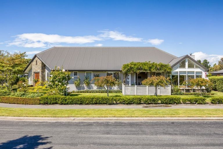 Photo of property in 56 Mokihi Gardens, Hillmorton, Christchurch, 8024