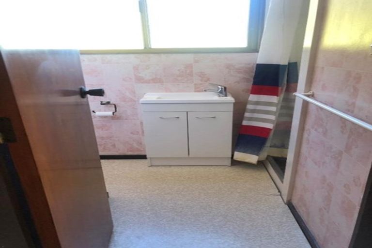 Photo of property in 33b Cleary Street, Waterloo, Lower Hutt, 5011