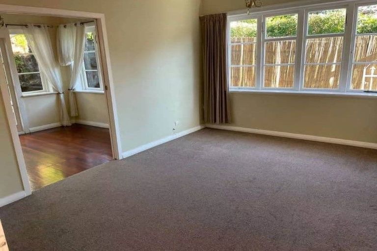 Photo of property in 2/245 Lake Road, Belmont, Auckland, 0622