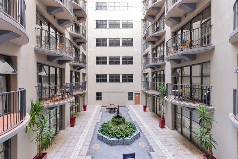 Photo of property in Atrium Apartments, 2r/154 The Terrace, Wellington Central, Wellington, 6011