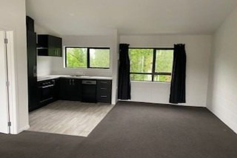 Photo of property in 12/1142 Victoria Street, Whitiora, Hamilton, 3200