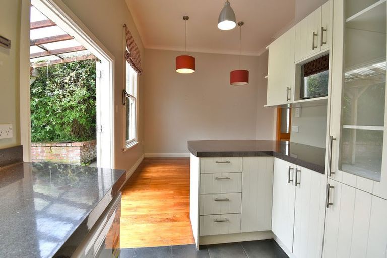 Photo of property in 32 Clifford Street, Dalmore, Dunedin, 9010