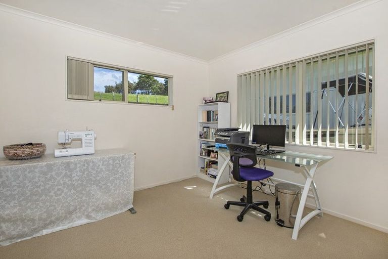 Photo of property in 3 Riversong Road, Kauri, Kamo, 0185