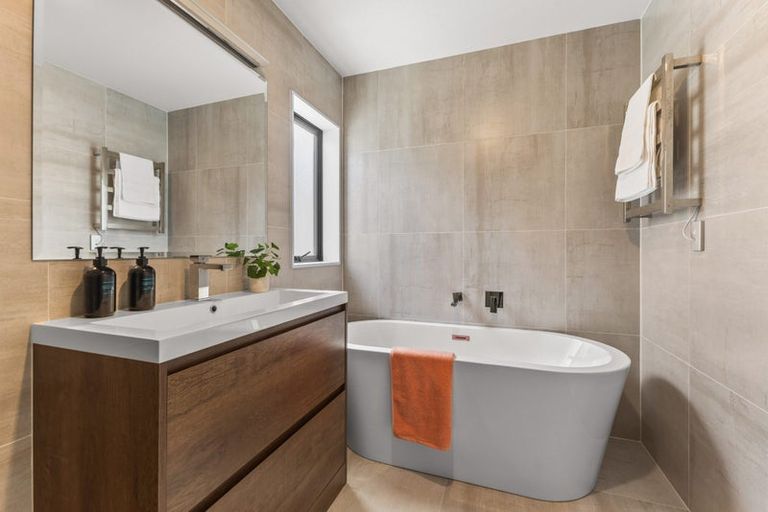 Photo of property in 66 Kano Way, Hobsonville, Auckland, 0616