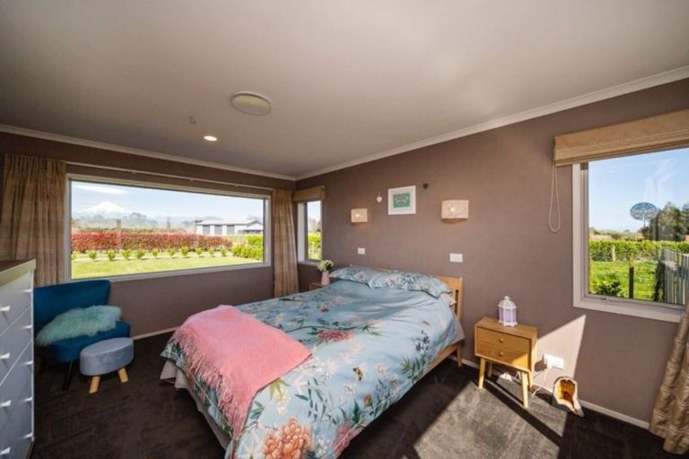 Photo of property in 313 Egmont Road, Hillsborough, New Plymouth, 4372