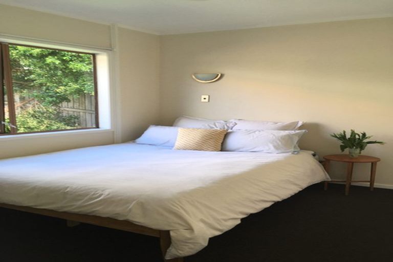 Photo of property in 85e Stottholm Road, Titirangi, Auckland, 0604