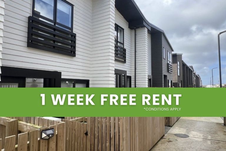 Photo of property in 62 Rauemi Way, Te Atatu South, Auckland, 0610