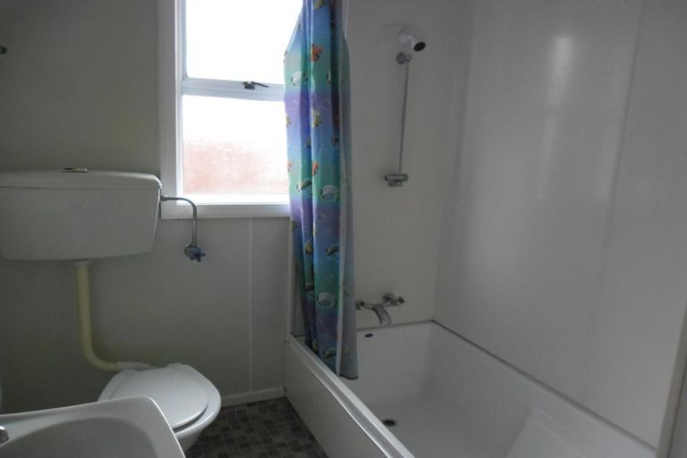 Photo of property in 20 Malone Road, Waterloo, Lower Hutt, 5011