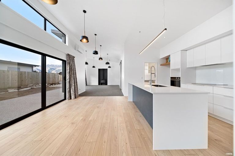 Photo of property in 12 Teal Place, Lake Hawea, Wanaka, 9382