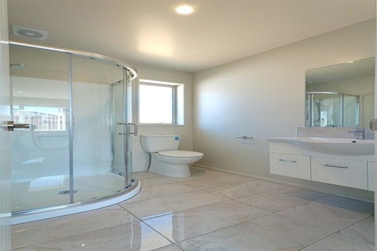 Photo of property in 3 Keeper Close, Woodend, 7610