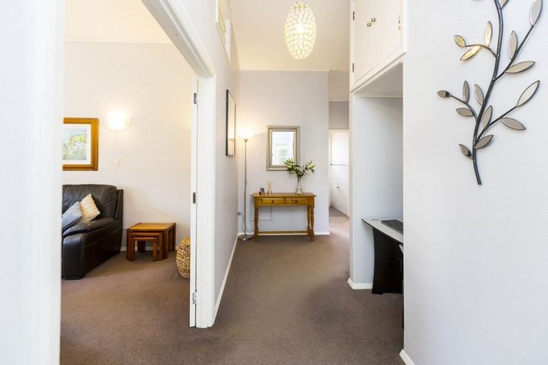 Photo of property in 17 Kiwi Street, Heretaunga, Upper Hutt, 5018