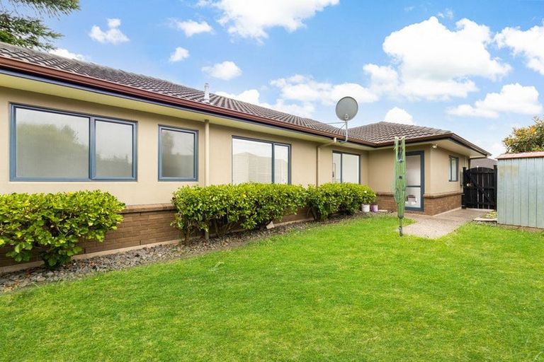 Photo of property in 4 Adrigole Place, East Tamaki, Auckland, 2013