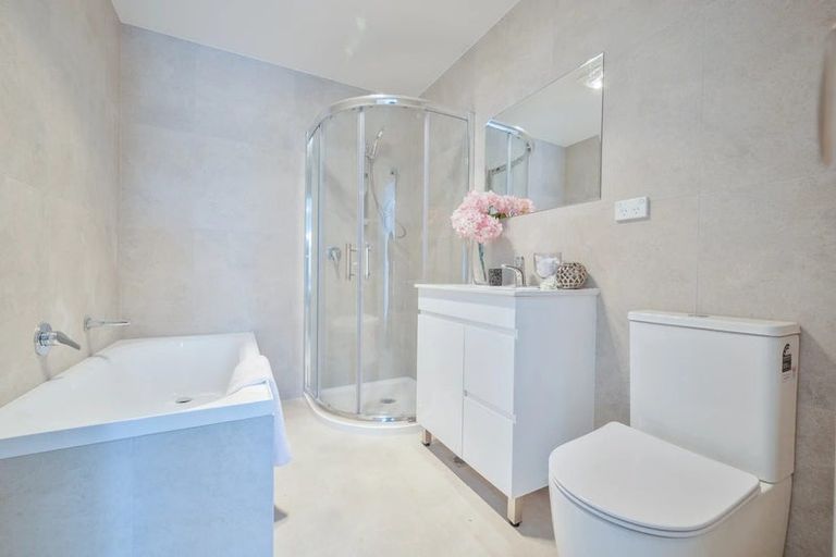 Photo of property in 1b Ferguson Street, Mangere East, Auckland, 2024