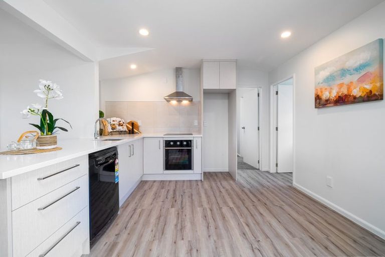 Photo of property in 88 Grahams Road, Burnside, Christchurch, 8041