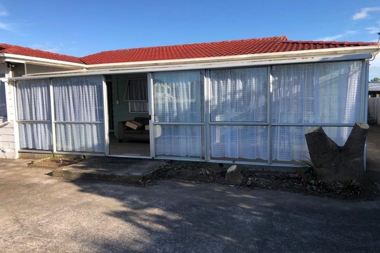 Photo of property in 136 Mahia Road, Wattle Downs, Auckland, 2103