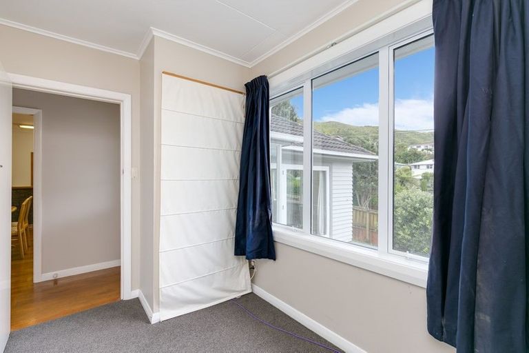 Photo of property in 9 Hollies Crescent, Johnsonville, Wellington, 6037