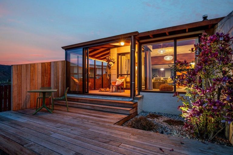 Photo of property in 11 Hart Place, Bridge Hill, Alexandra, 9320