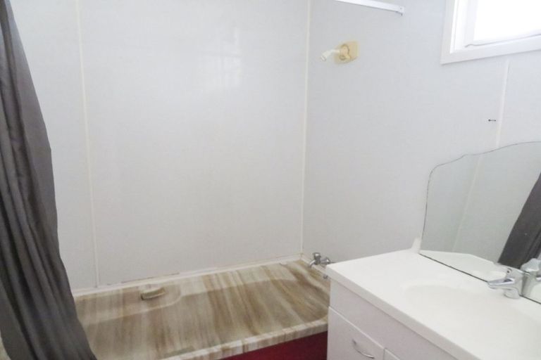 Photo of property in 18 Mary Street, Gore, 9710