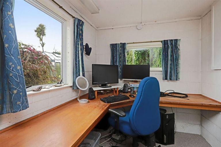 Photo of property in 10 Nimon Street, Havelock North, 4130