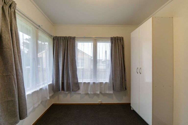 Photo of property in 2 Windsor Road, Maeroa, Hamilton, 3200