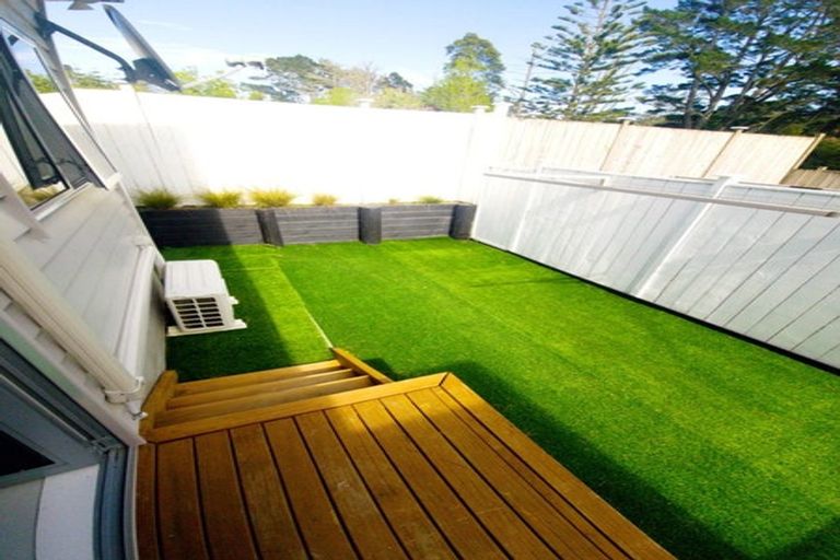 Photo of property in 82 Kyle Road, Greenhithe, Auckland, 0632