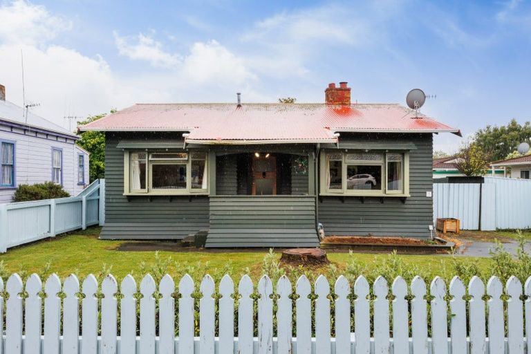 Photo of property in 99a Church Street, West End, Palmerston North, 4412