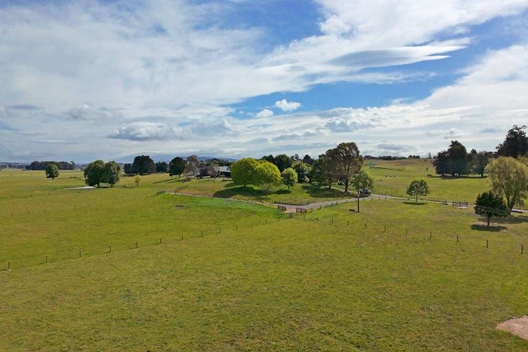Photo of property in 96 Farm Road, Waipukurau, 4284
