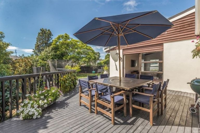 Photo of property in 6 Ponui Place, Mairangi Bay, Auckland, 0630