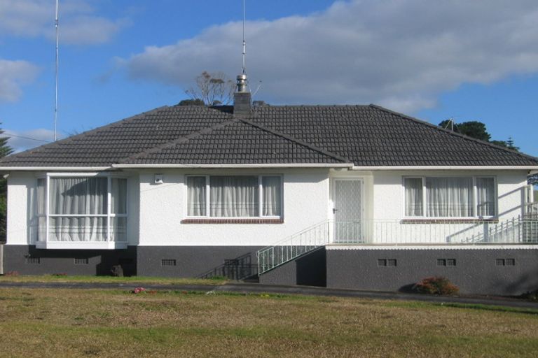 Photo of property in 48 Youngs Road, Papakura, 2110