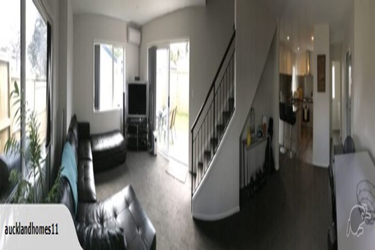 Photo of property in 4 Ruhanui Lane, Pakuranga Heights, Auckland, 2010